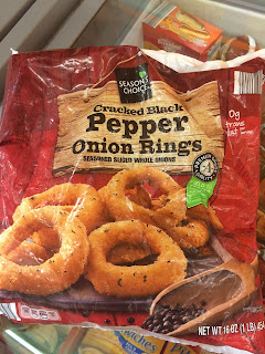 Read more about the article Season’s Choice Cracked Black Pepper Onion Rings (Aldi)