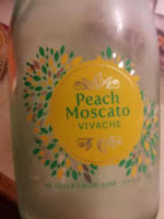 Read more about the article Vivache Peach Moscato (Aldi)