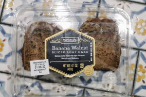Read more about the article Marketside Banana Walnut Sliced Loaf Cake (Walmart)